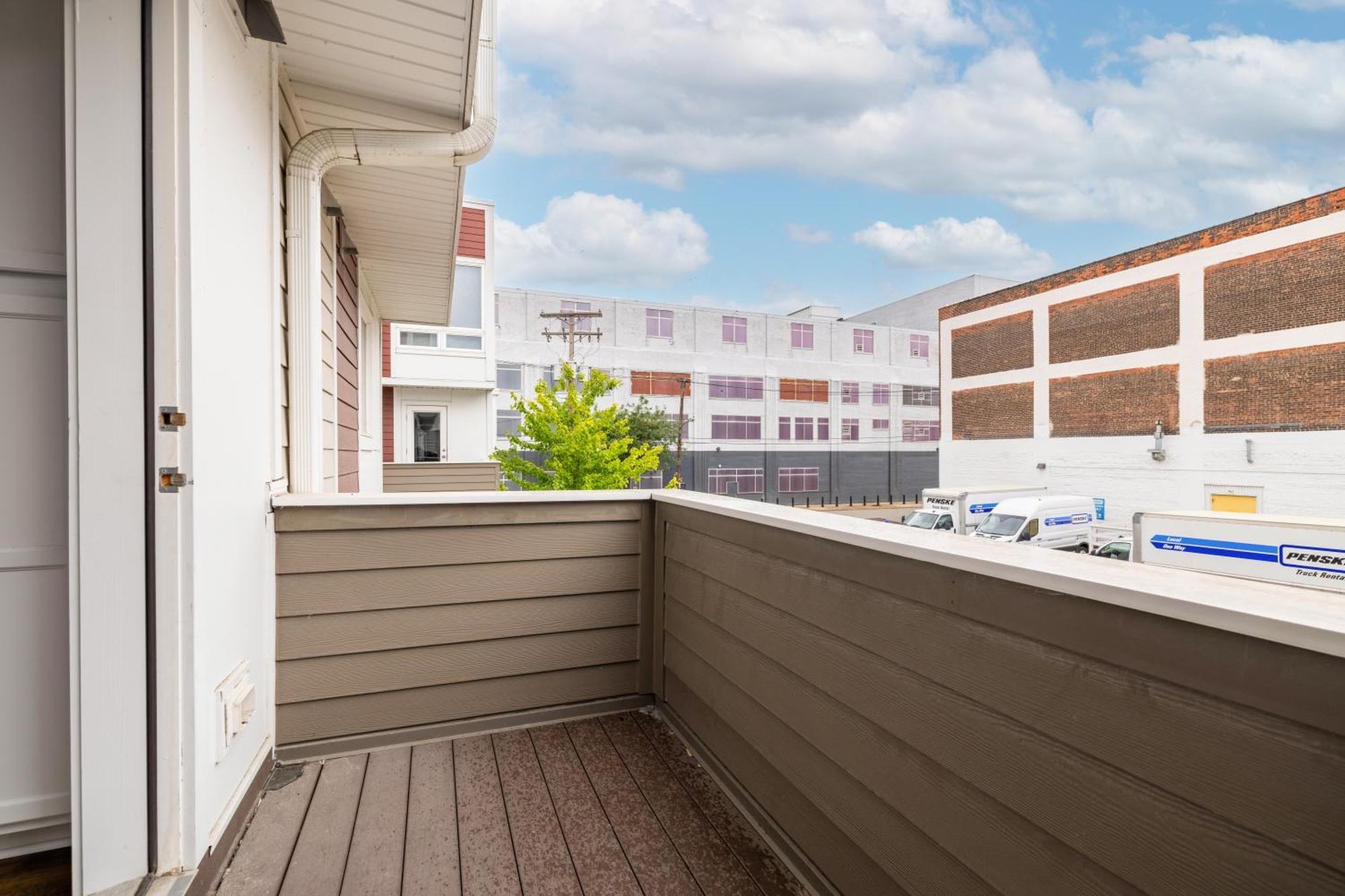 Luxury Downtown Townhome Unit 5 Кливланд Екстериор снимка